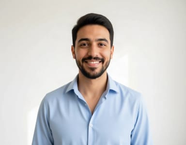 AI Headshot Generator: Smart casual