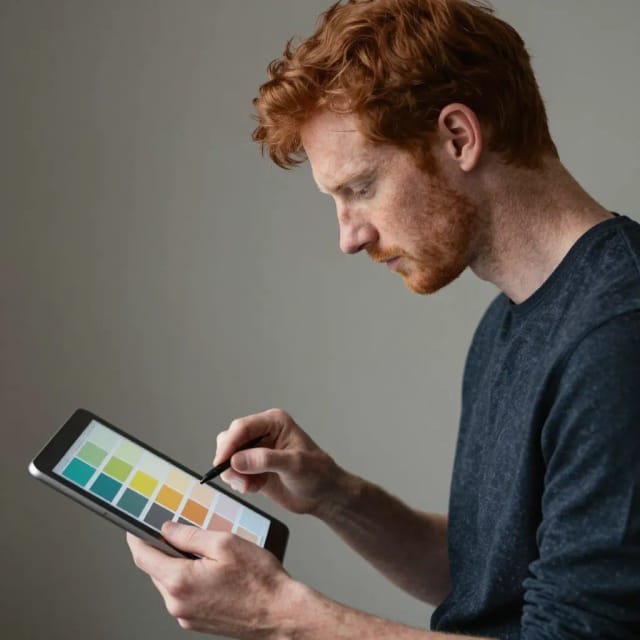Selecting a shade with the AI Hair Color Changer