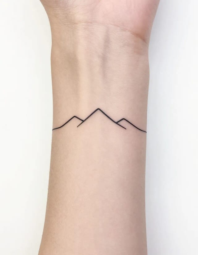 Minimalist mountain range